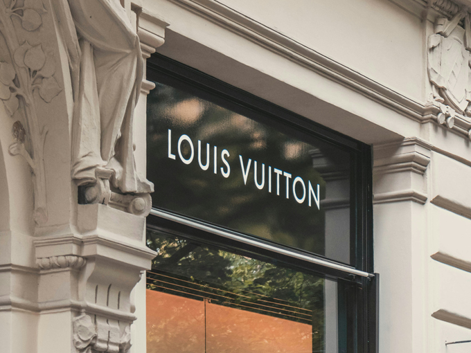 LOUIS VUITTON