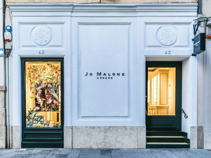 Jo MALONE